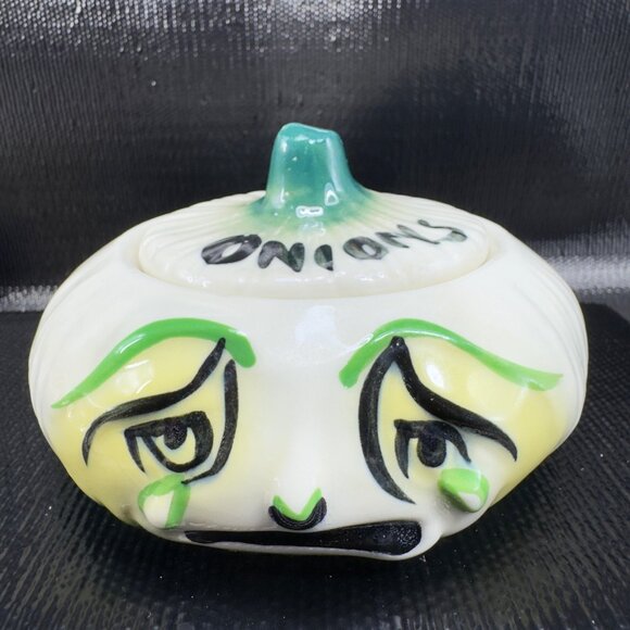 Anthropomorphic Onion Keeper Dish Bowl Lidded Crying Face Ceramic Container VTG - Picture 14 of 14